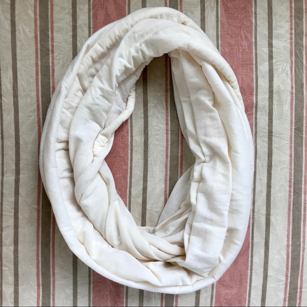 Do Everything In Love Scarf